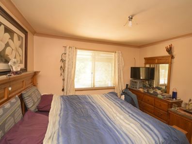 14 Poplar Street, Dwellingup WA 6213