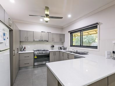 11 Edgar Street, Derby WA 6728