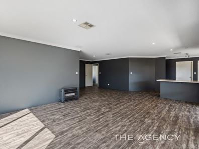 1 Collanda Circuit, Carramar WA 6031
