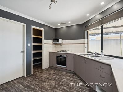 1 Collanda Circuit, Carramar WA 6031
