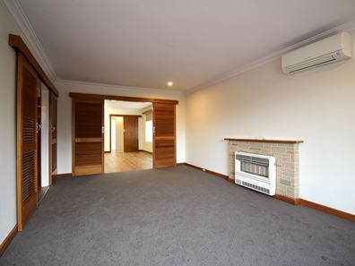 6 Boston Way, Booragoon WA 6154