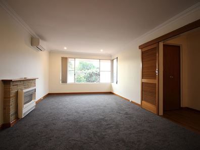 6 Boston Way, Booragoon WA 6154