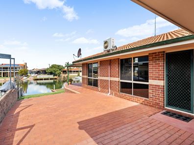 12 Woolah Place, South Yunderup WA 6208