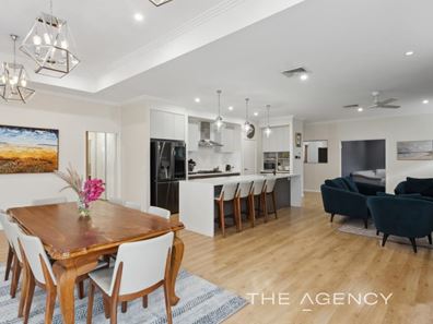 14 Fairlead Link, South Guildford WA 6055