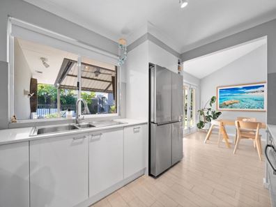 9 Kingfisher Place, Yangebup WA 6164