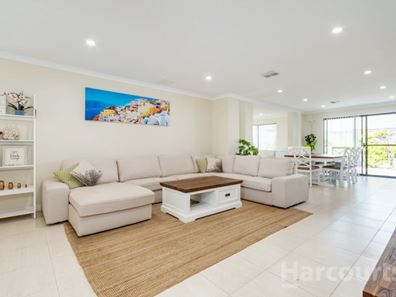 14 Compar Road, Banksia Grove WA 6031