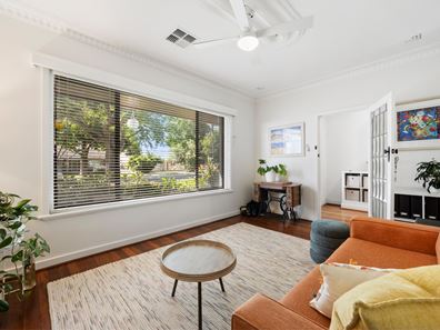 12 Mullings Way, Myaree WA 6154
