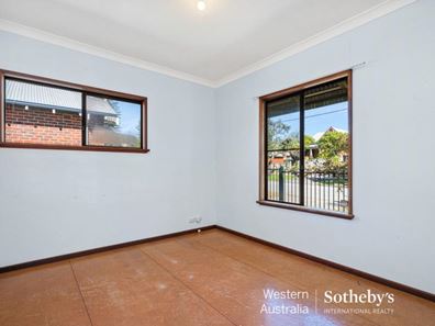 4a Loukes Street, Fremantle WA 6160