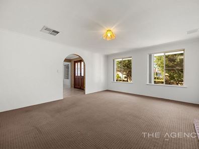 29 Stephenson Gardens, Winthrop WA 6150