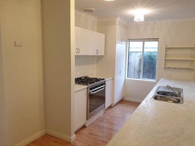 7 Biddiarra Bend, Southern River WA 6110