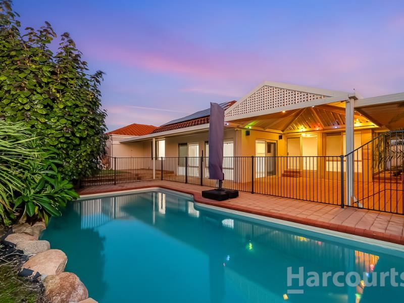 16 Raffles Court, Currambine WA 6028