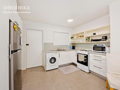 2/137 Hasting Street, Scarborough WA 6019