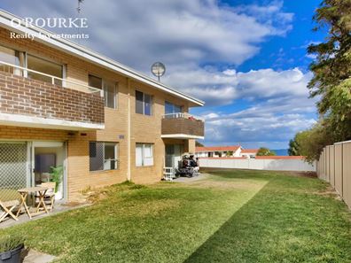 2/137 Hasting Street, Scarborough WA 6019