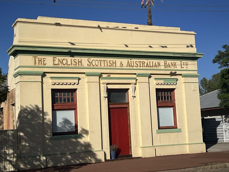 54&56 Railway Street, Trayning