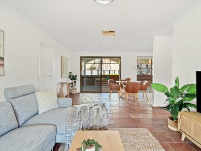 70 Meridian Drive, Mullaloo WA 6027