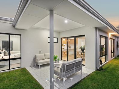 12A Fenellia Crescent, Craigie WA 6025