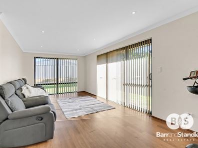 10 Peridot Street, Dalyellup WA 6230