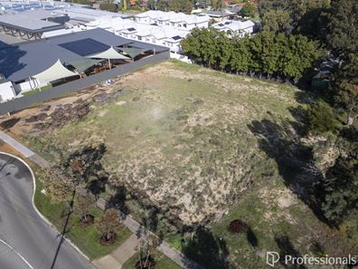 40 Cumberland Road, Forrestfield WA 6058