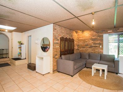77 Calluna Way, Forrestfield WA 6058