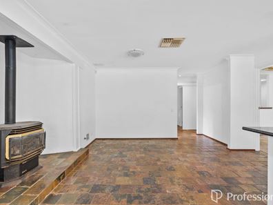 5 Summer Place, Thornlie WA 6108