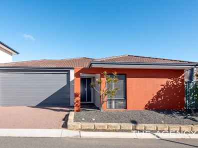 110A Grand Promenade, Doubleview WA 6018