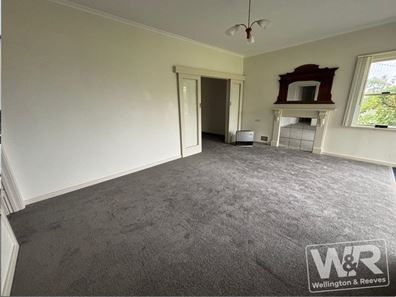 9 Sussex Street, Mount Clarence WA 6330