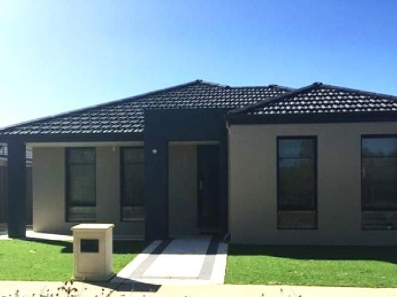 14 Beauchamp Loop, Wellard WA 6170