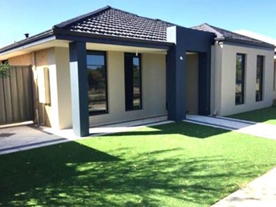 14 Beauchamp Loop, Wellard WA 6170