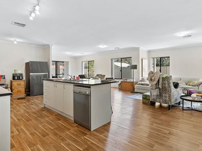 32 Wanderer Parkway, Baldivis WA 6171