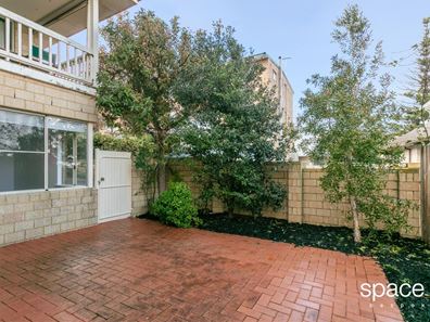 2/13A Deane Street, Cottesloe WA 6011