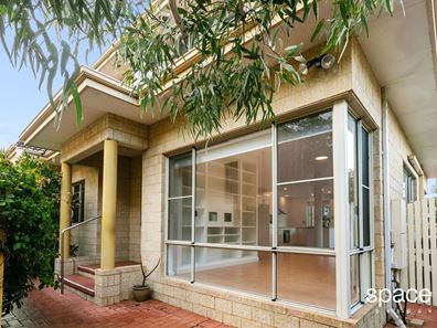 2/13A Deane Street, Cottesloe WA 6011