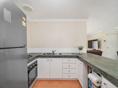 27/33 Seaforth Avenue, Gosnells WA 6110