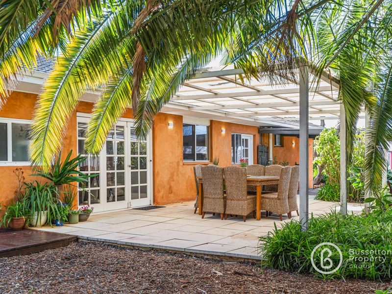 2 Abbey Street, West Busselton WA 6280