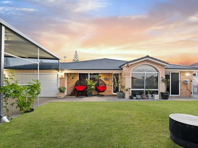 11 Formia Place, Secret Harbour WA 6173