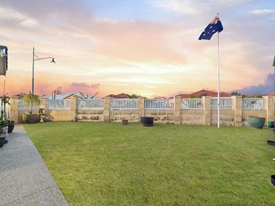 11 Formia Place, Secret Harbour WA 6173