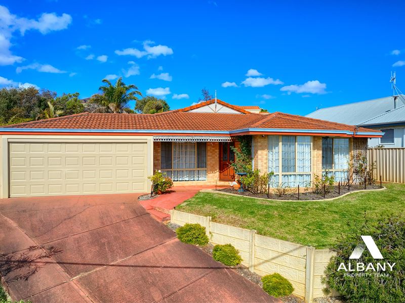 32 Premier Circle, Spencer Park