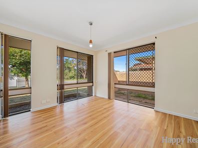 22 Huggins Road, Thornlie WA 6108