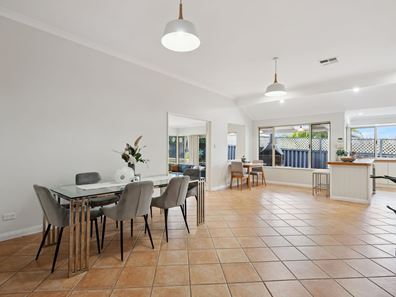 4 Cohn Court, Willagee WA 6156