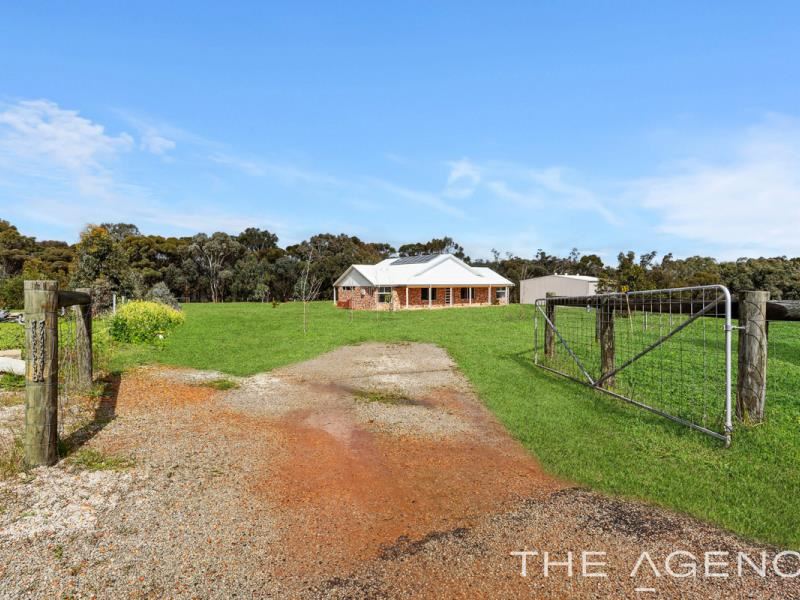 32 Cook Road, Bakers Hill