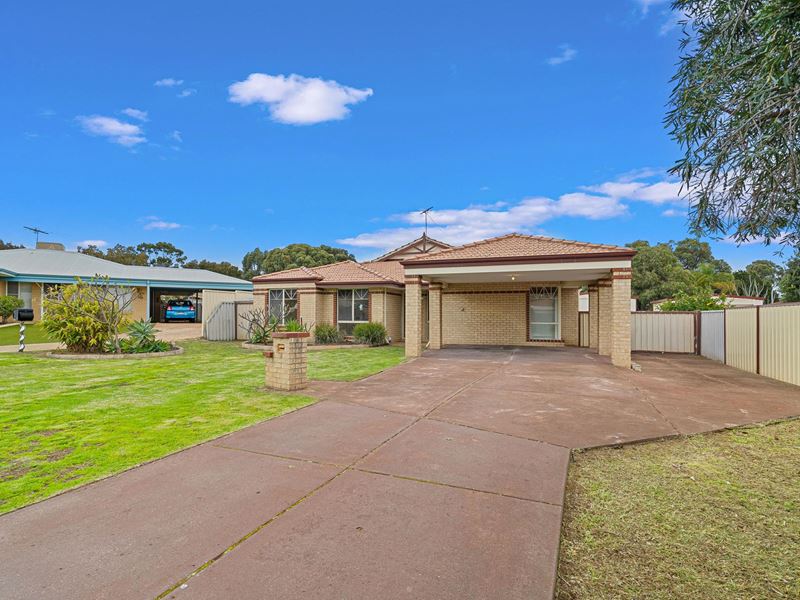 5 Monclair Court, Meadow Springs
