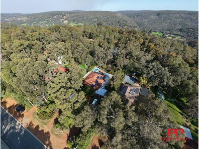 11 Michael Road, Roleystone WA 6111