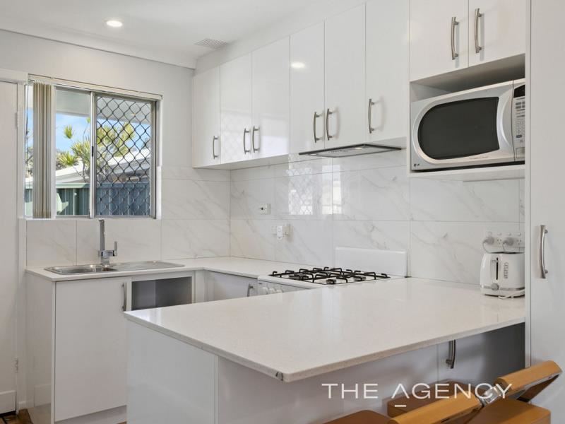 5/33 Sackville Terrace, Scarborough