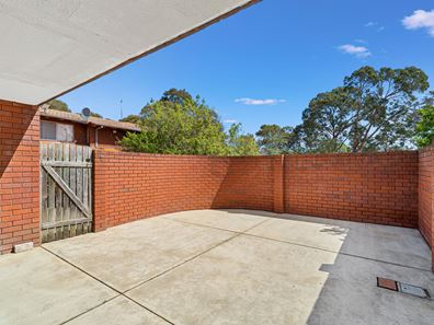 9/3 Marsh Road, Mount Richon WA 6112