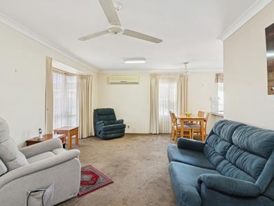 37/15 Mereworth Way, Marangaroo WA 6064