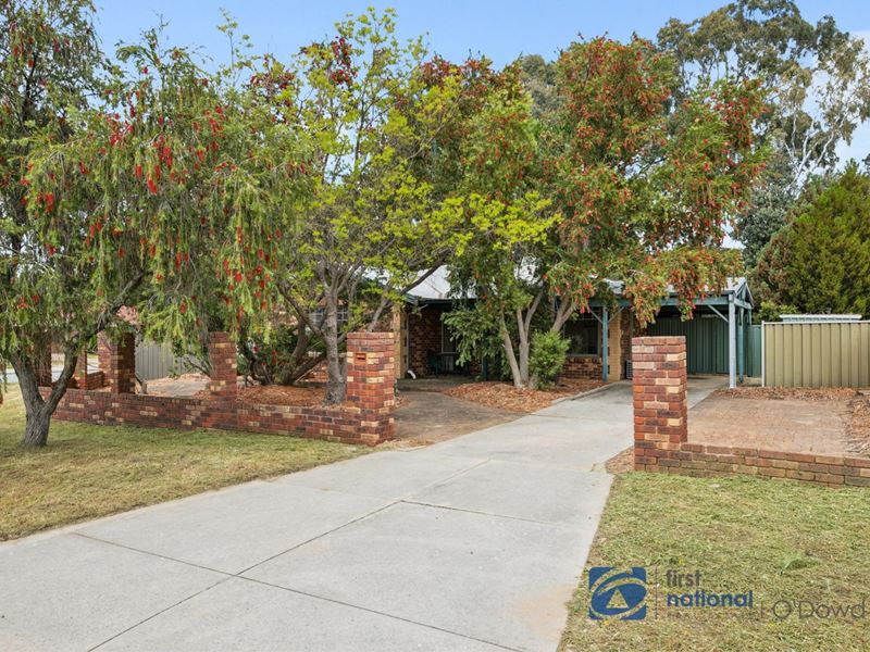 2 Wallaby Place, Brookdale WA 6112