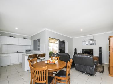 3/217 Patricia Street, Caversham WA 6055