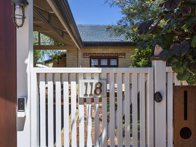 118 Leake Street, Belmont WA 6104