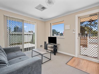 2/40 Moran Street, Boulder WA 6432
