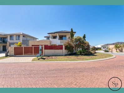 2 Cuprea View, Halls Head WA 6210