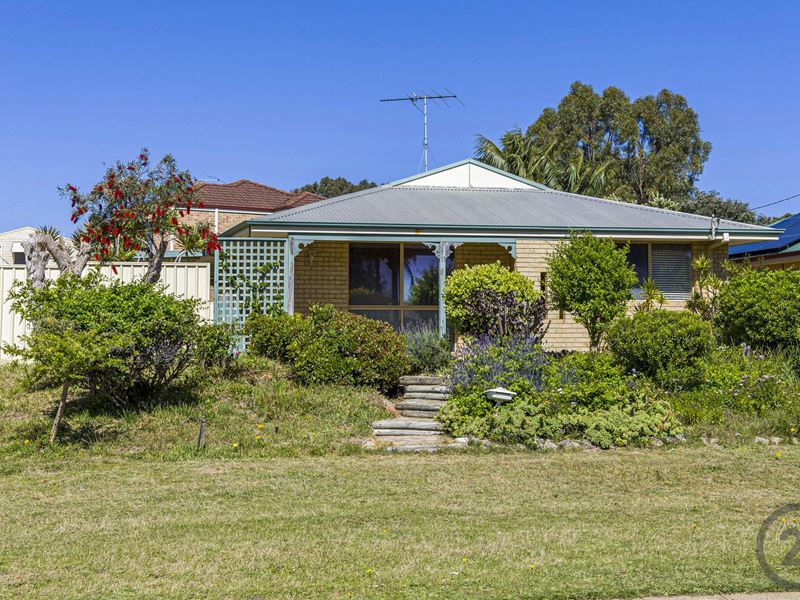 11 Caspar Road, Madora Bay WA 6210